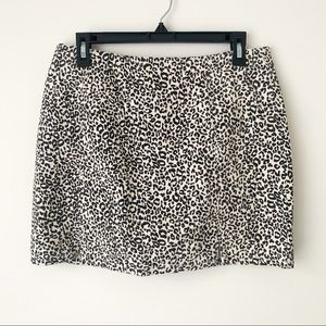 Leopard print mini skirt women’s size large